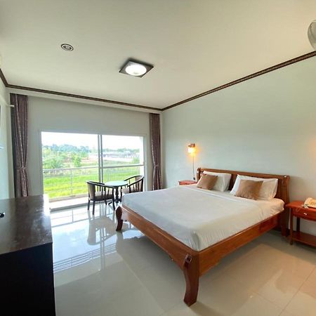 Mayuree Resort Udon Thani Esterno foto