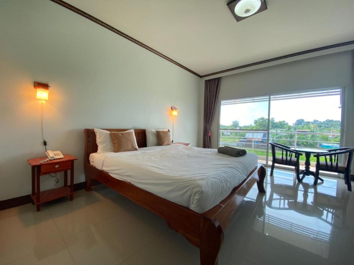 Mayuree Resort Udon Thani Esterno foto