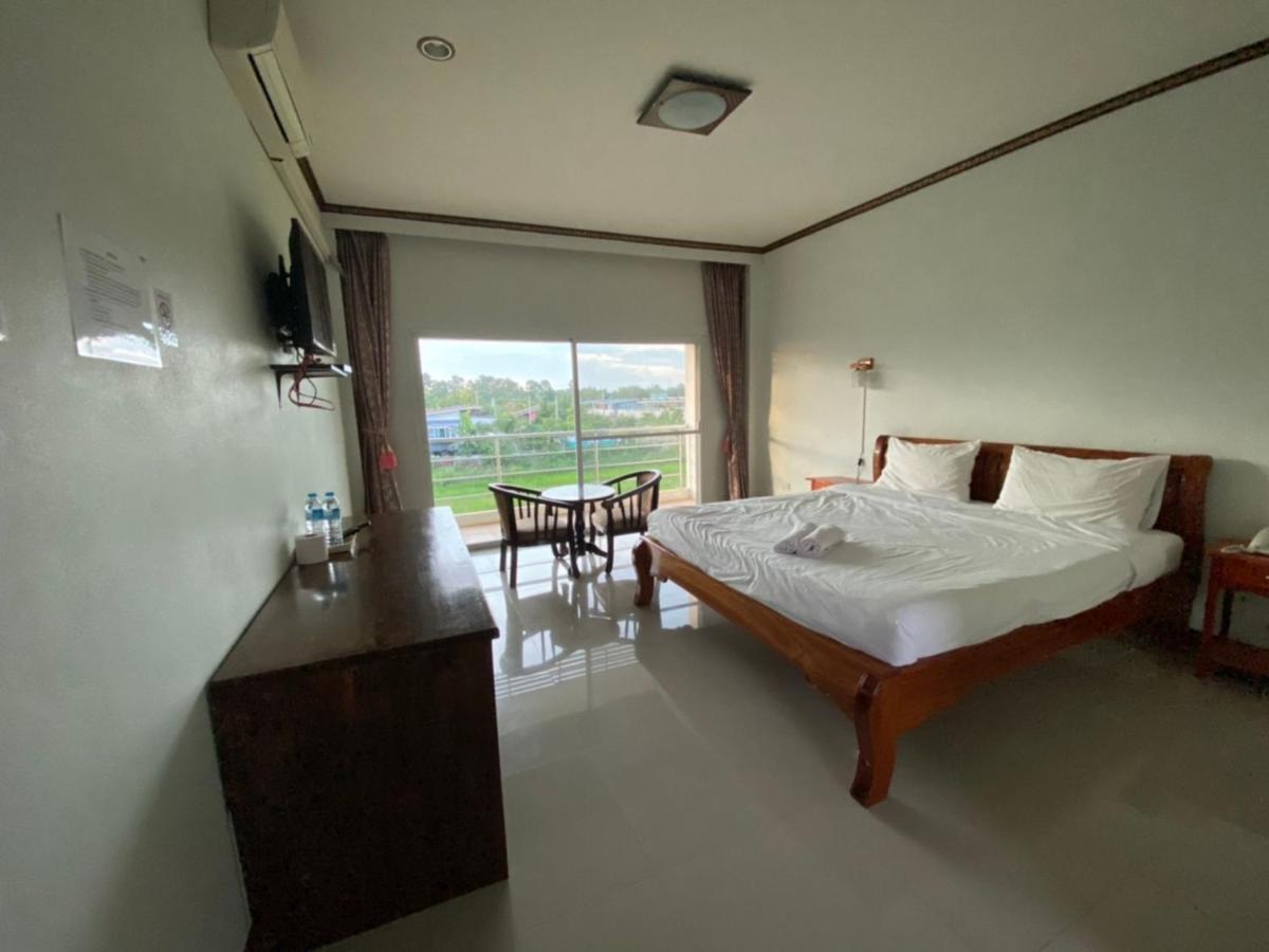 Mayuree Resort Udon Thani Esterno foto