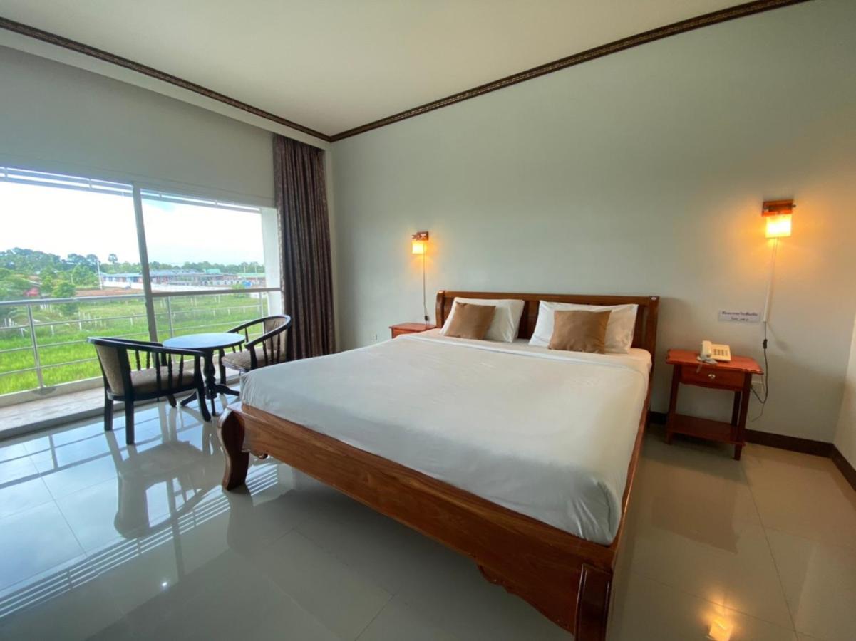 Mayuree Resort Udon Thani Esterno foto