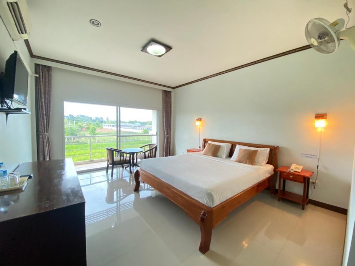 Mayuree Resort Udon Thani Esterno foto
