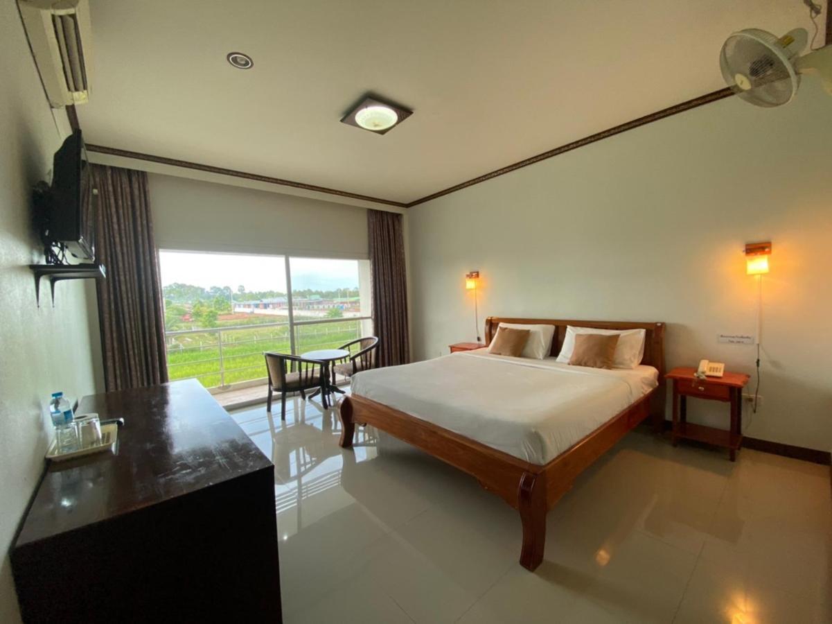 Mayuree Resort Udon Thani Esterno foto